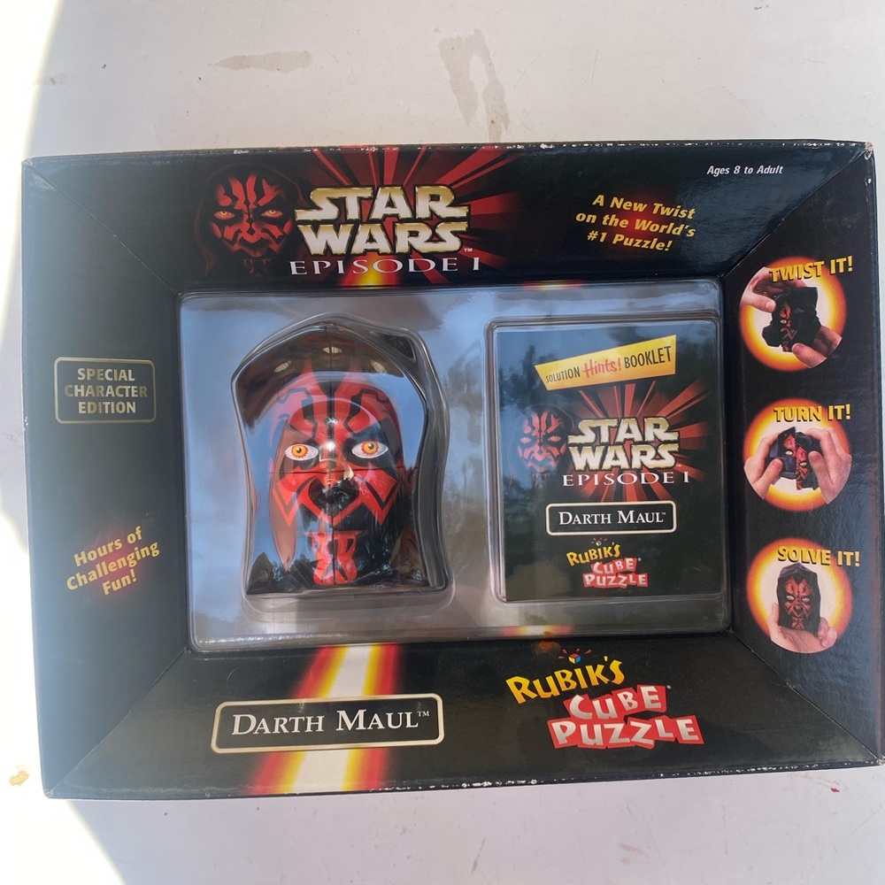Star Wars Darth Maul Rubik's Cube Puzzle - Black and Red